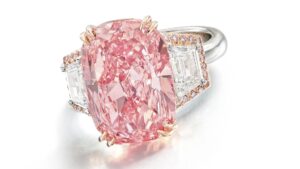 Top 10 Rarest Diamonds in the World / The Pink Star Diamond